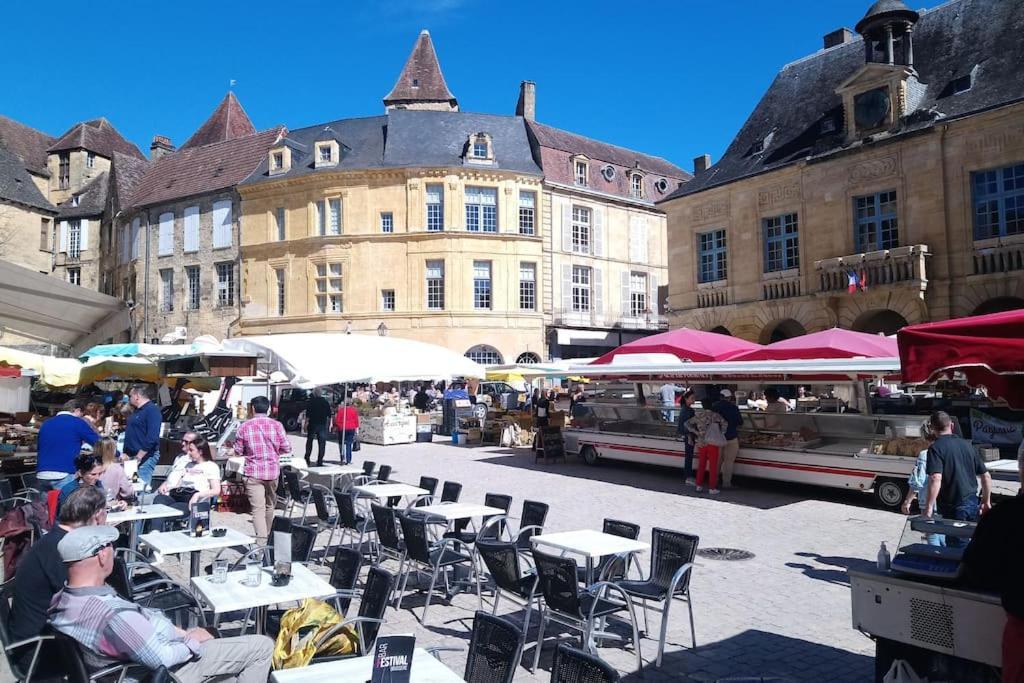 Cite Medievale, Charme & Calme, Bien Place Сарла-ла-Канеда Экстерьер фото